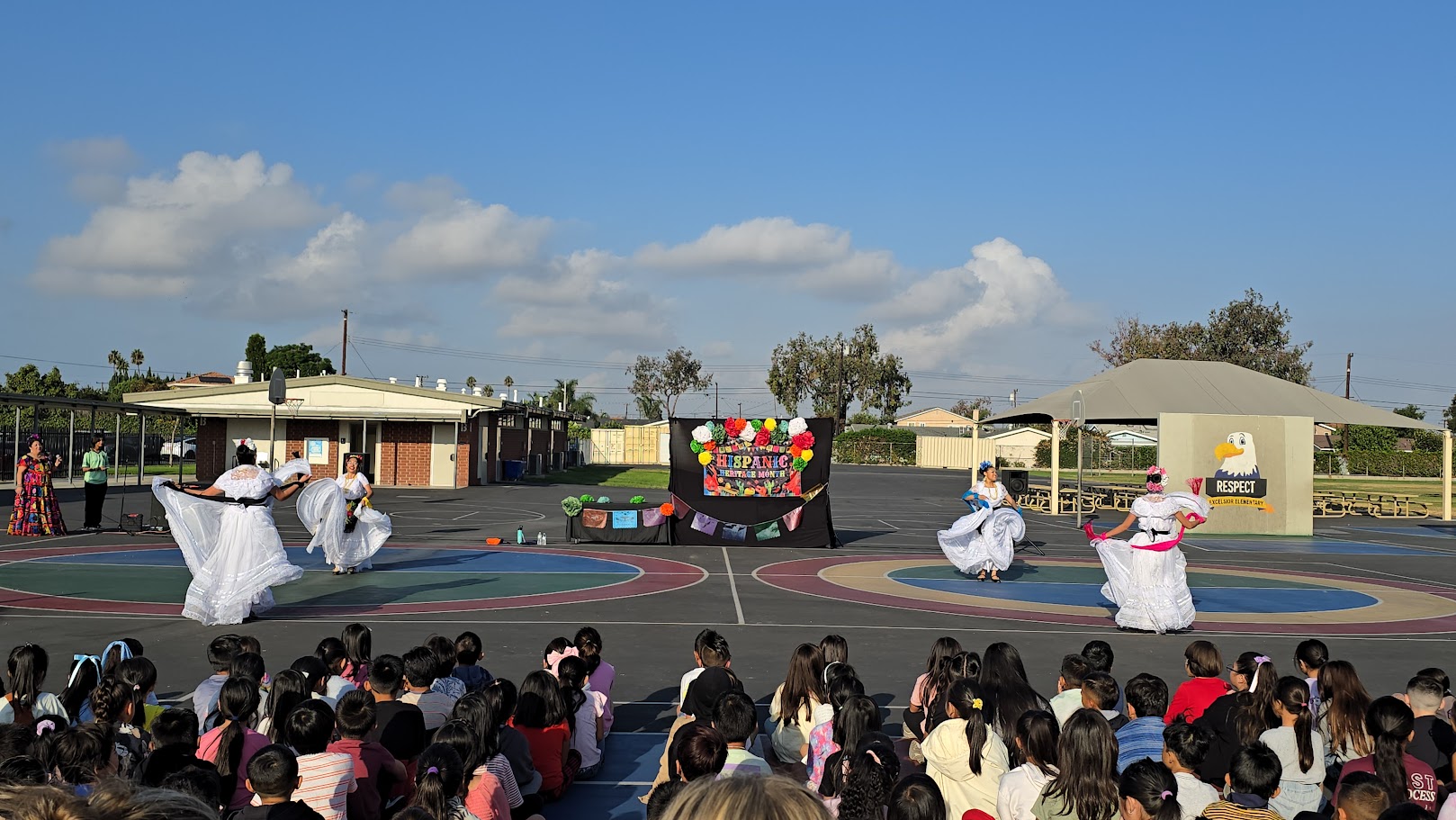 Students enjoy folklorico dance 